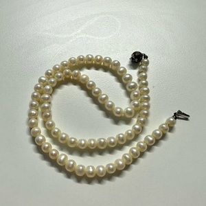 Real pearl necklace